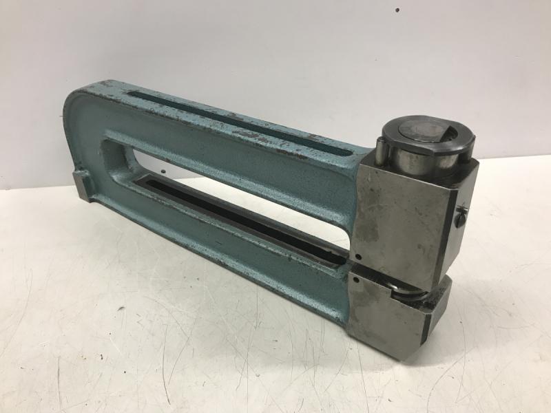 Stanzbügel, Stanzeinheit