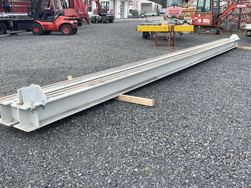 Kranlaufschienen - Stahlträger HE-B 300 aus einer 11 Meter langen Halle