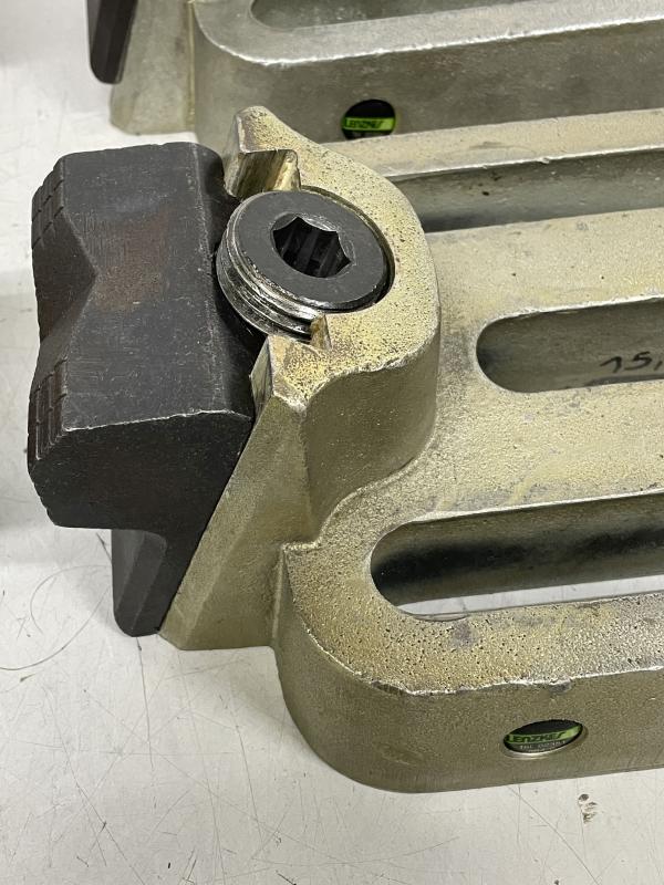 4 Stück Spannelemente, Niederzugspanner, Stabilspannbacken, Spannpratze