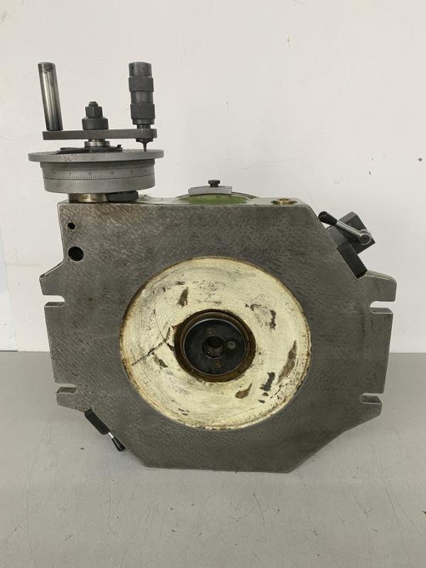 Rundtisch, Rundteiltisch mit Kurbel und Lochscheibe