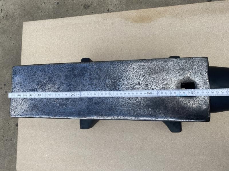 Amboss mit Rund- und Rechteckhorn, Einheitsamboss, Böhmische Form