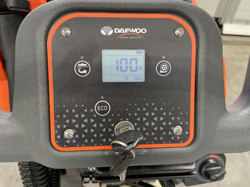 Neue Scheuersaugmaschine, Bodenreinigungsmaschine