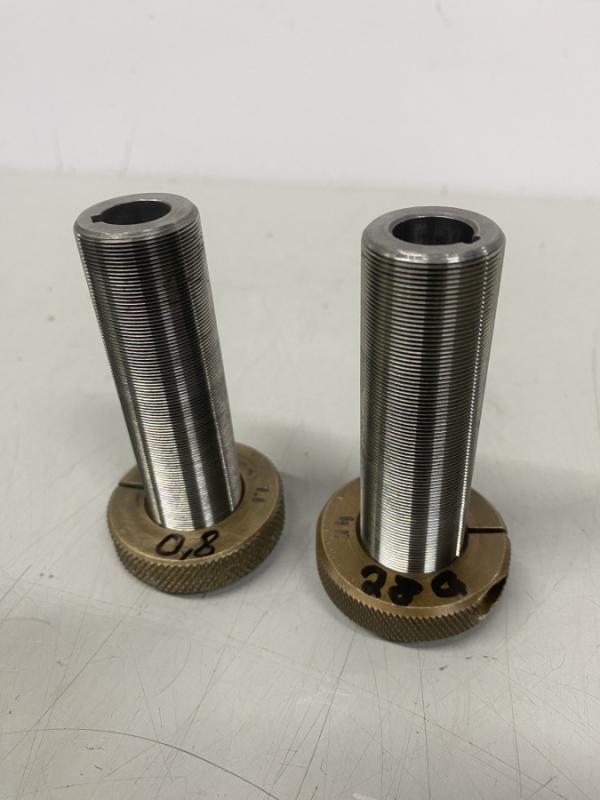 Innengewindeschneidmaschine, Gewindeschneidmaschine mit Leitpatrone