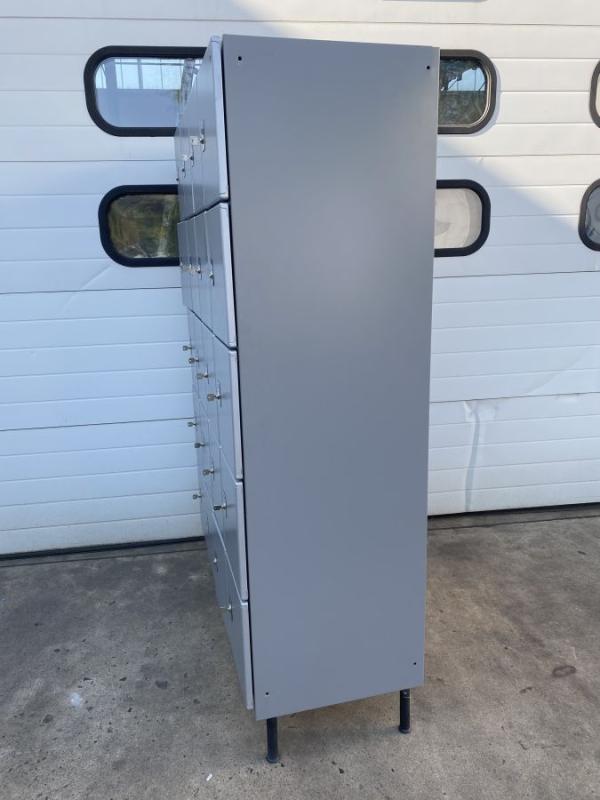 Schließfachschrank, Fächerschrank mit 20 Einzelschließfächern