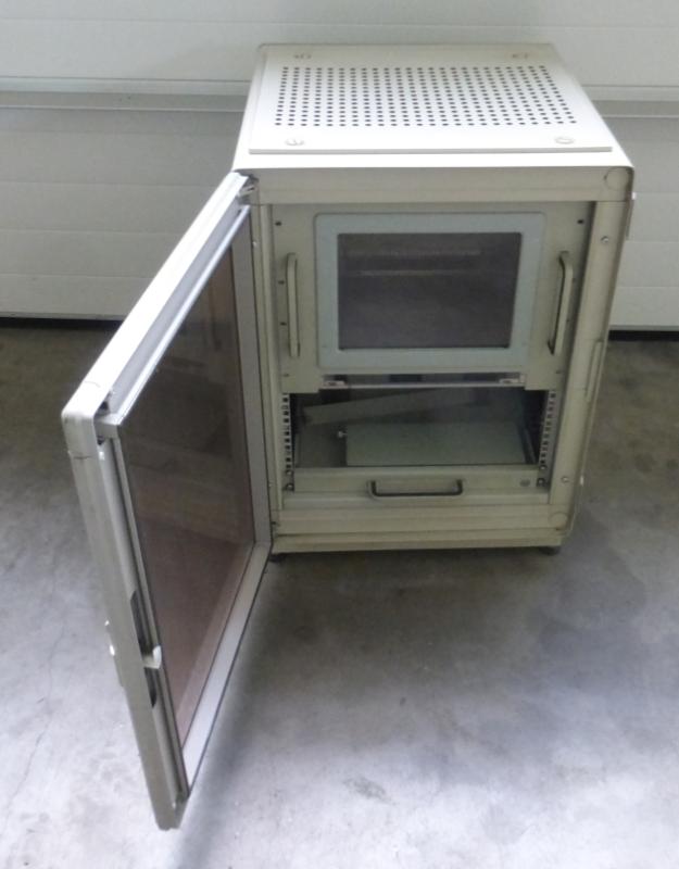 Serverschrank 19"Rack  Metallschrank, PC-Schrank, Computer Schrank