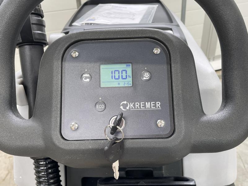 Neue Scheuersaugmaschine, Bodenreinigungsmaschine Neue Scheuersaugmaschine, Bodenreinigungsmaschine