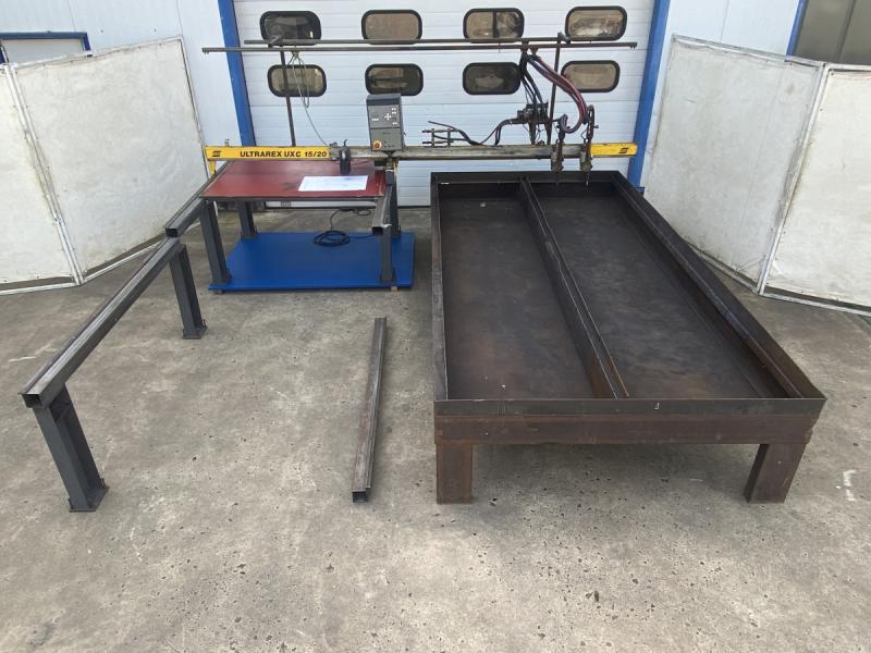 Brennschneidmaschine mit fotooptischer Nachlaufsteuerung