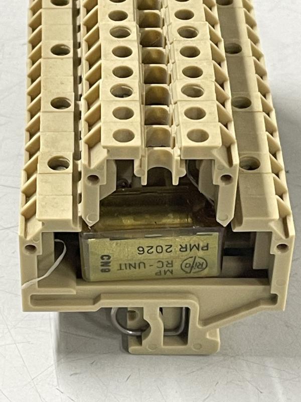 5 Stück Reihenklemme mit RC Kodensator, Durchgangsklemme, Klemmstein mit RC Glied