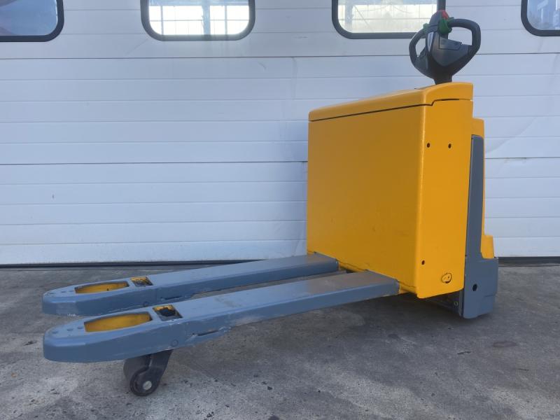 Elektro-Gehstapler, Niederflurhubwagen, Ameise, Deichselstapler Elektro-Gehstapler, Niederflurhubwagen, Ameise, Deichselstapler