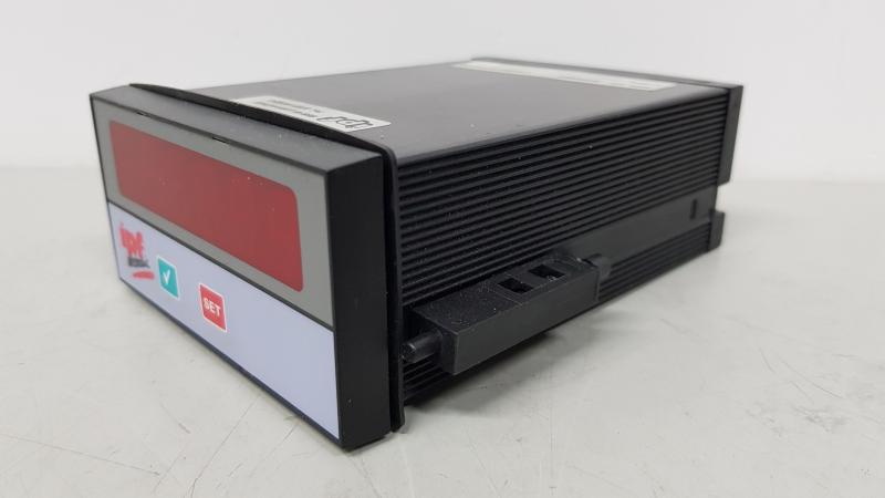 Multifunktions- Anzeigegerät mit Analogeingängen, Messumformer analog / digital