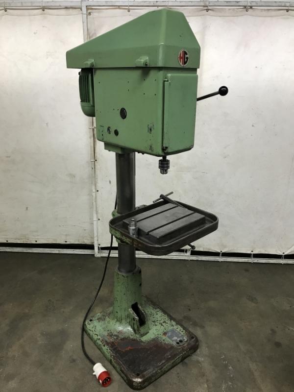 Innengewindeschneidmaschine, Gewindeschneidmaschine mit Leitpatrone