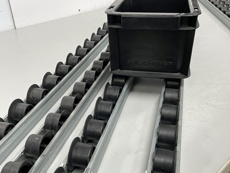 Röllchen U-Leisten, RU-Normal, Röllchenbahn, Kunststoffröllchen mit Spurkranz