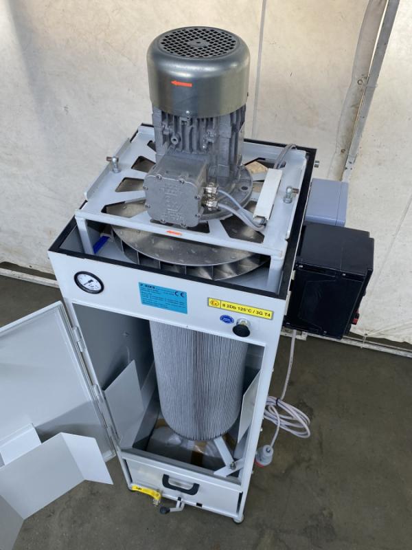 Neuwertige Absauganlage, Zentralabsaugung, Raumluft-Filteranlage, Zentral-Schweißrauchabsaugung