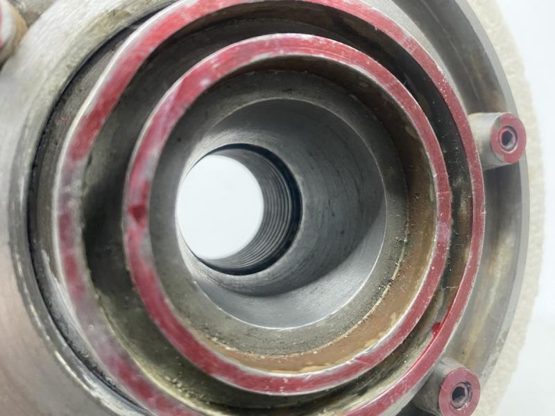 Schleifscheibenflansch mit Auswuchtgewichten für Topfschleifscheinbe, Flachschleifmaschine