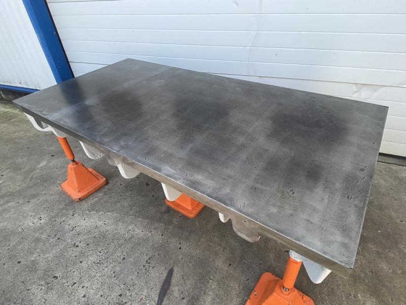 Richt- und Schweißplatte Stahlguß-Grauguß stark verrippt