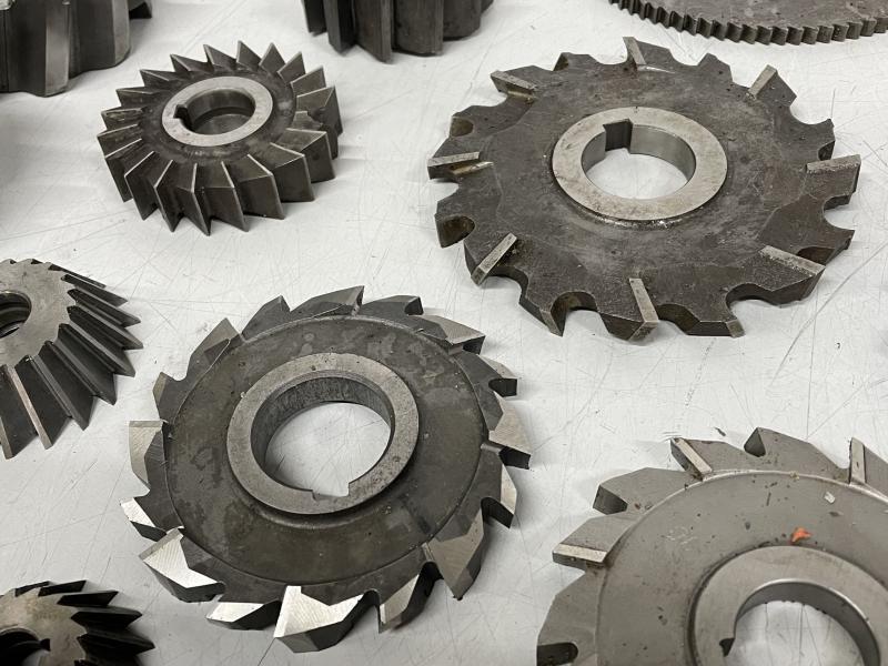 Posten Walzenstirnfräser 12,5 kg, Scheibenfräser, Schwalbenschwanzfräser, Fräser (22 Stück)