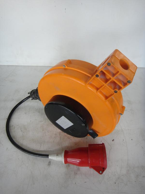 Automatischer Kabelaufroller, Kabeltrommel 400 Volt CEE 16 Ampere