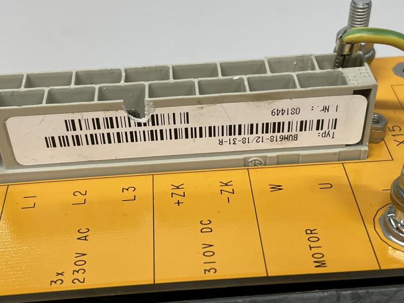 Defekter Wechselstromrichter, 3 Phasen AC-Servoantrieb, Servosteller, Servoumrichter, Antriebsregler