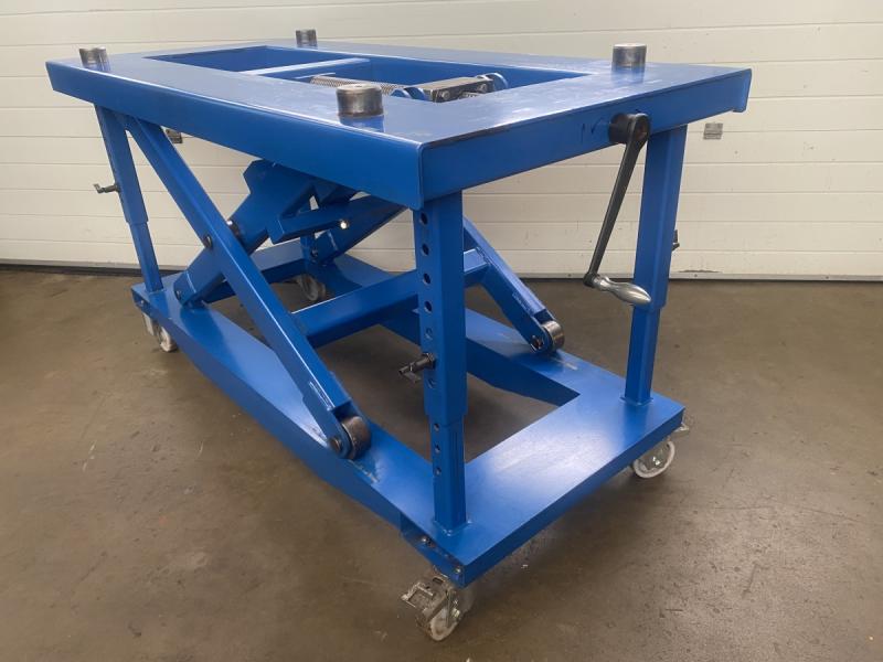 Mechanischer Scherenhubtisch, Idealer Unterbau für 3D Schweißtisch bis 2000 kg