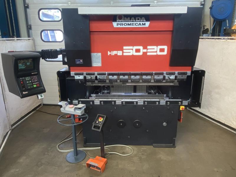 CNC Abkantpresse, Gesenkbiegemaschine mit 8-Achsen