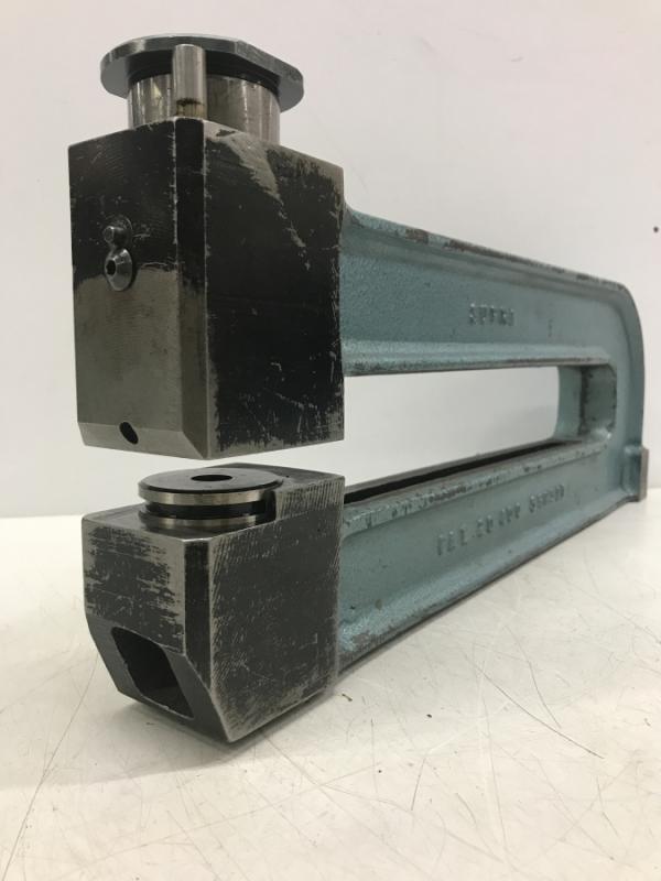 Stanzbügel, Stanzeinheit