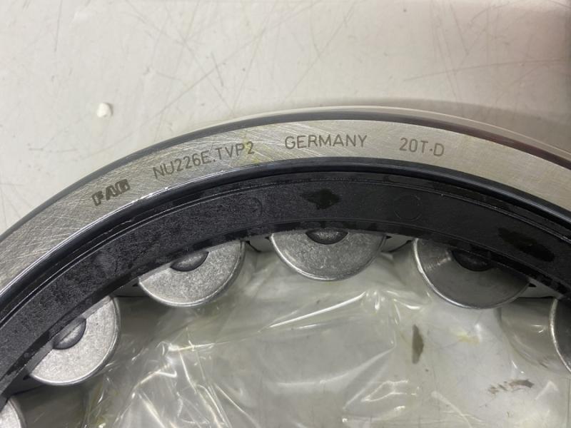 Zylinderrollenlager NUP226E.TVP2, Wälzlager -- 130-230-40