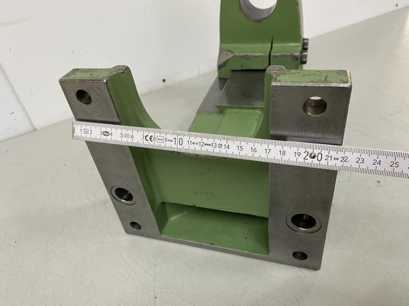 Gegenlager zum Horizontalfräsen, Lagerbock mit Stützlager für lange Fräsdorne, Horizontalbarbeitung