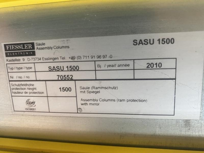 Mehrstrahl- Sicherheits- Lichtschranke, 1 Sender + 1 Empfänger + 2 Reflektoren