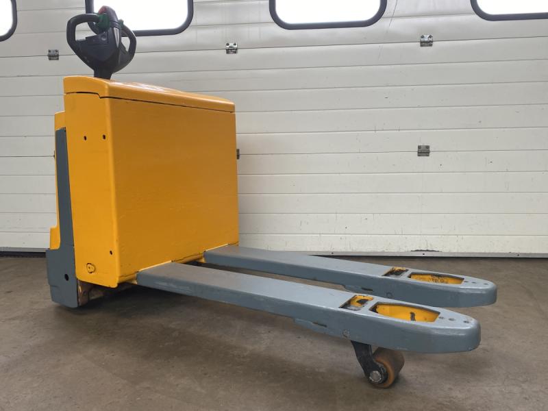 Elektro-Gehstapler, Niederflurhubwagen, Ameise, Deichselstapler