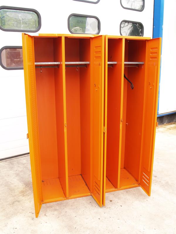 Garderobenschrank, Umkleidespind mit 4 Türen