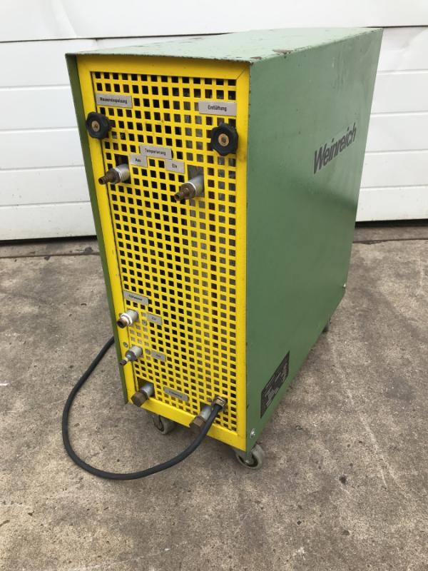 Universal Temperiergerät mit Elektroheizung und Anschlüssen für Fremdkühlung