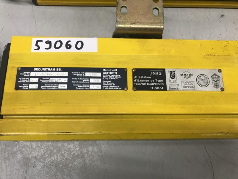 Sicherheits- Lichtvorhang, Lichtschranke, Safety Light, Körperschutz Sicherheits- Lichtvorhang, Lichtschranke, Safety Light, Körperschutz