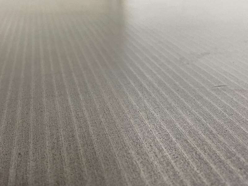 Mess- und Anreißplatte Stahlguß-Grauguß stark verrippt Mess- und Anreißplatte Stahlguß-Grauguß stark verrippt