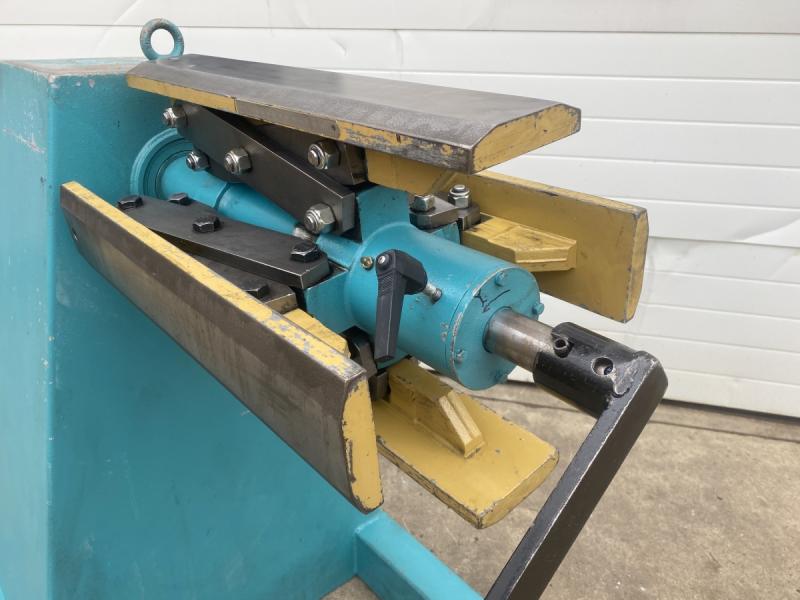 Auf- und Abwickelhaspel für Coilmaterial bis 1500 kg
