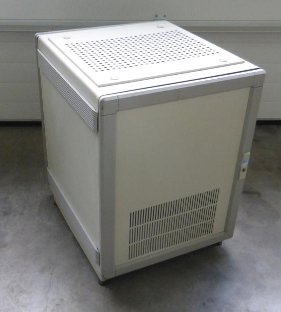 Serverschrank 19"Rack  Metallschrank, PC-Schrank, Computer Schrank