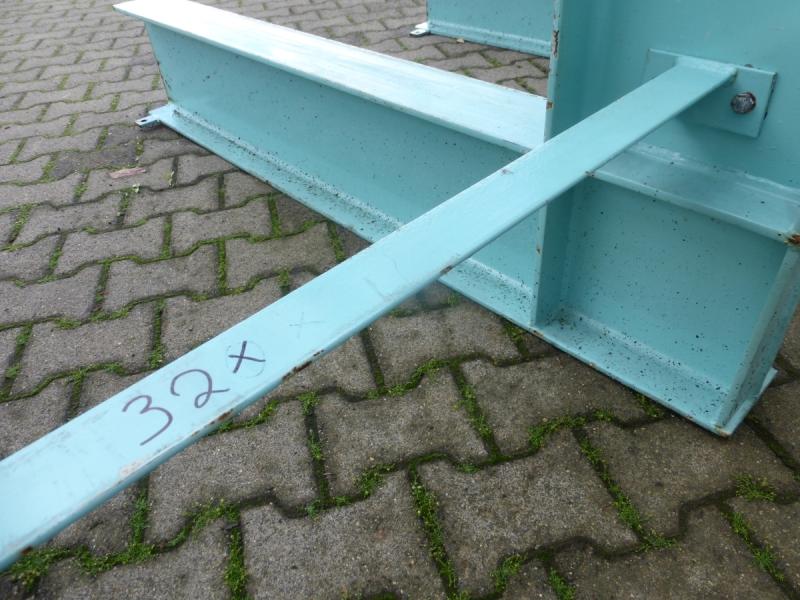 Einseitiges Kragarmregal für Stangenware oder Blechtafeln