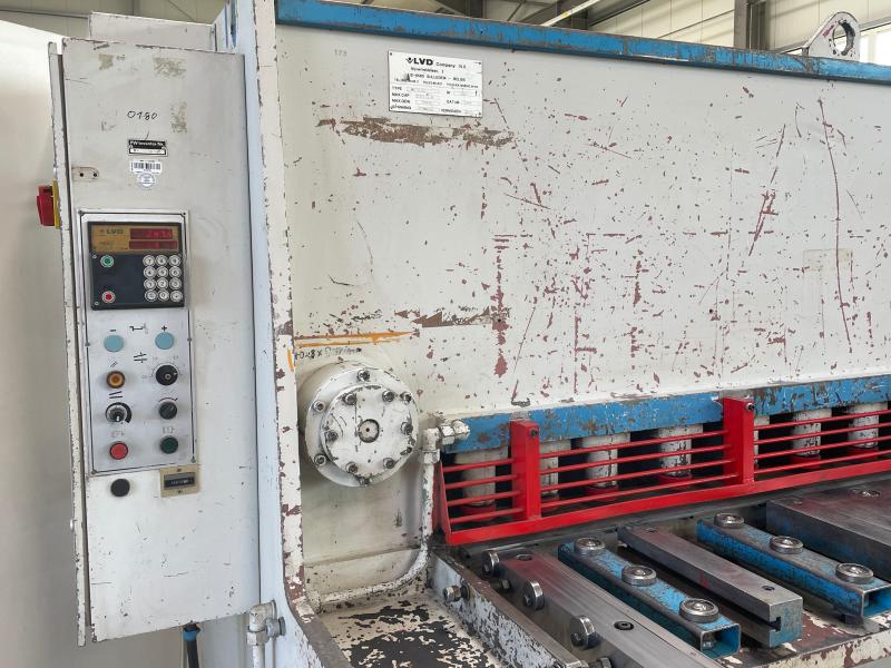 Werkstattüberholte Hydr. Tafelschere mit Anschlag Positioniersteuerung ELGO Werkstattüberholte Hydr. Tafelschere mit Anschlag Positioniersteuerung ELGO