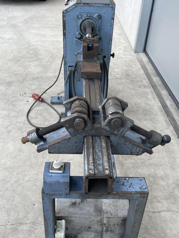 Automatischer Mehrzweck-Eisendreher, mit Aufsatz Ringbiegemaschine und Hydraulikaggregat 600 bar