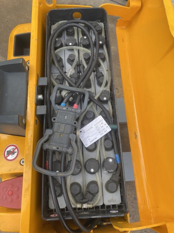 Elektro-Gehstapler, Niederflurhubwagen, Ameise, Deichselstapler Elektro-Gehstapler, Niederflurhubwagen, Ameise, Deichselstapler