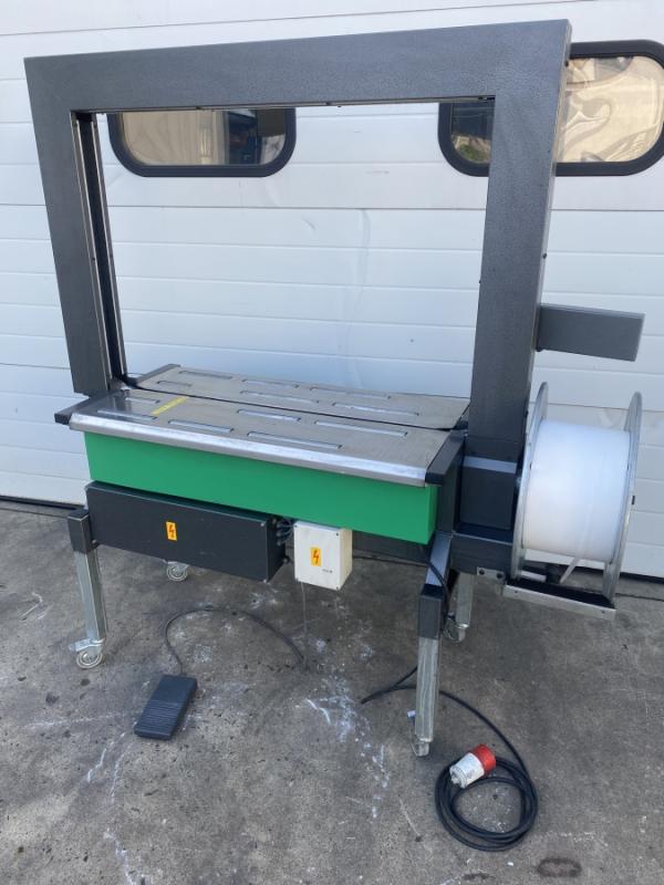 Umreifungsgerät, Umreifungsmaschine für Kunststoffband, Verpackungsmaschine mit Zubehör