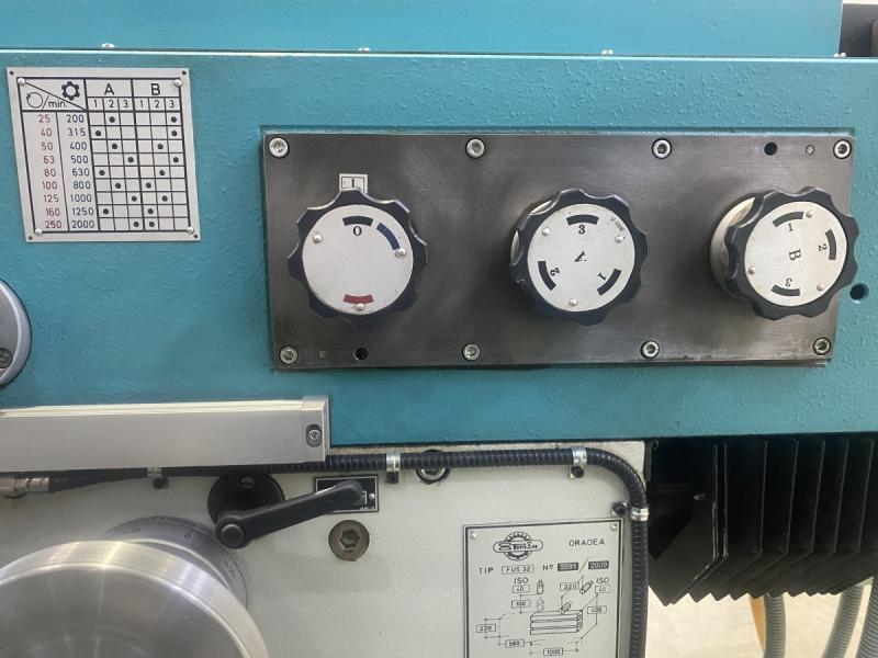 Univ. Werkzeugfräsmaschine 