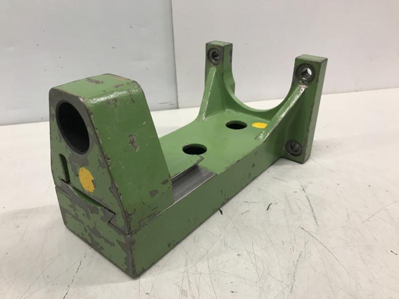 Gegenlager zum Horizontalfräsen, Lagerbock mit Stützlager für lange Fräsdorne, Horizontalbarbeitung