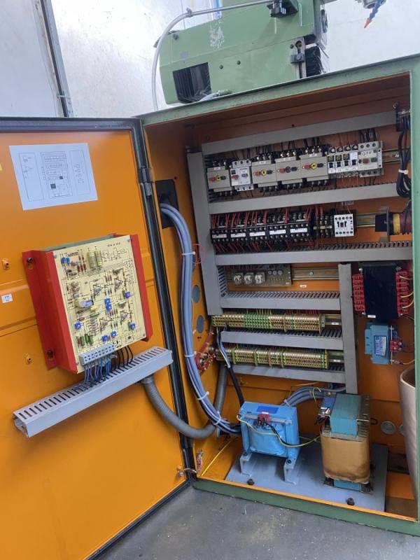 Univ. Werkzeugfräsmaschine Univ. Werkzeugfräsmaschine