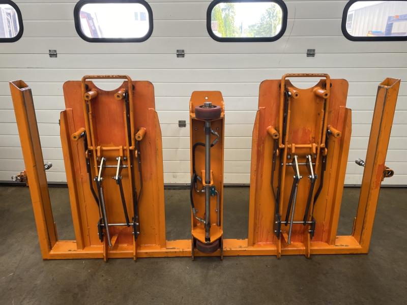 Routenzug mit 4 Stück Liftrunner- Routenwagen STILL, Anhänger, Transportwagen, Plattformwagen