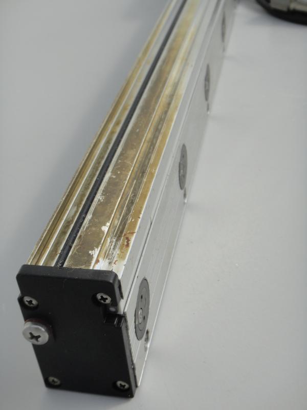 Glasmaßstab, inkrementales Längenmesssystem, Linear Scale, Maßstab mit Glaslineal für Positionsanzeige Glasmaßstab, inkrementales Längenmesssystem, Linear Scale, Maßstab mit Glaslineal für Positionsanzeige