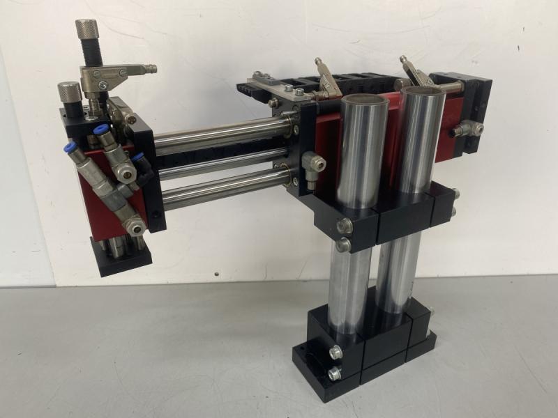 Pneumatischer Pick & Place Manipulator, Ladeeinheit wie Scara Roboter