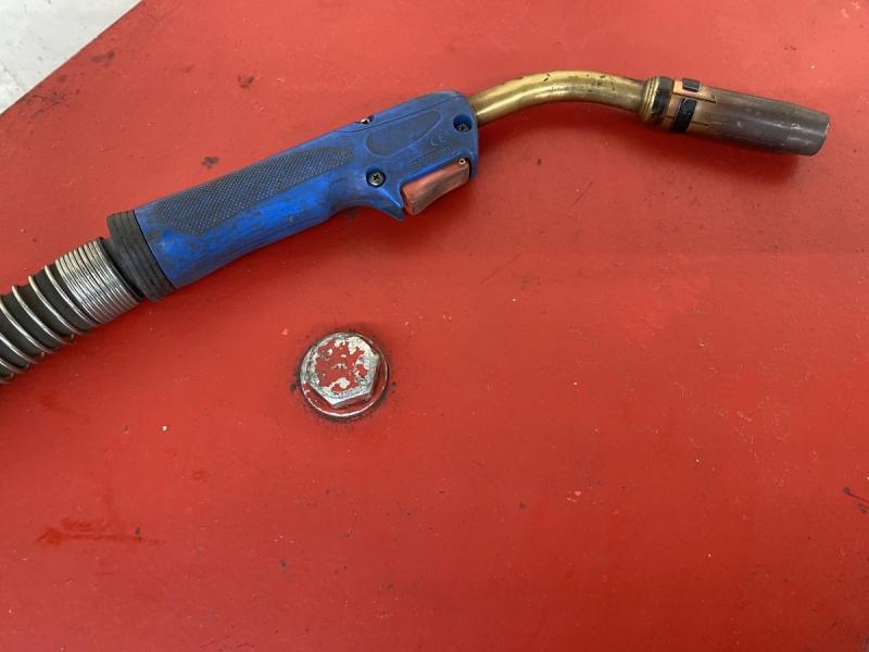 MIG / MAG Schutzgasschweißgerät