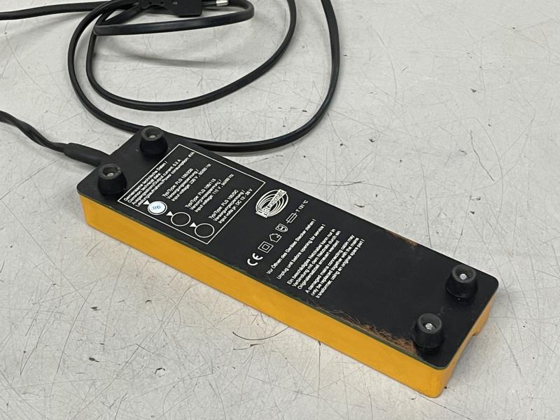 Ladegerät, Batterieladegerät für Funksender Akku für Kranfernsteuerung, Akku-Lader 6 Volt