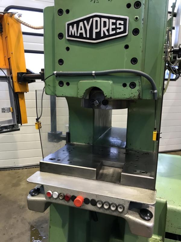 Einständer Kniehebelpresse