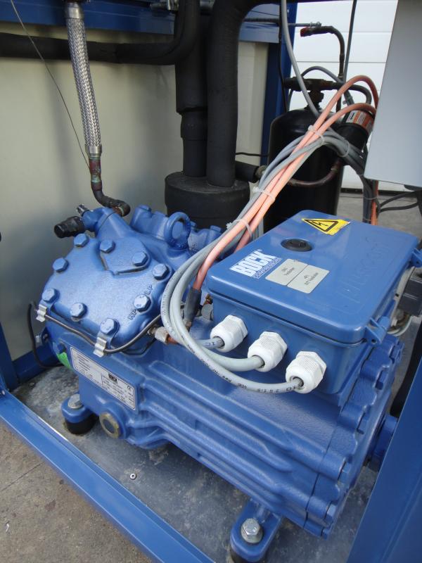 Wärmepumpe mit BOCK Kältemaschine, Kältemittel-Verdichter mit Verdampfer zur Wärmeerzeugung Wärmepumpe mit BOCK Kältemaschine, Kältemittel-Verdichter mit Verdampfer zur Wärmeerzeugung